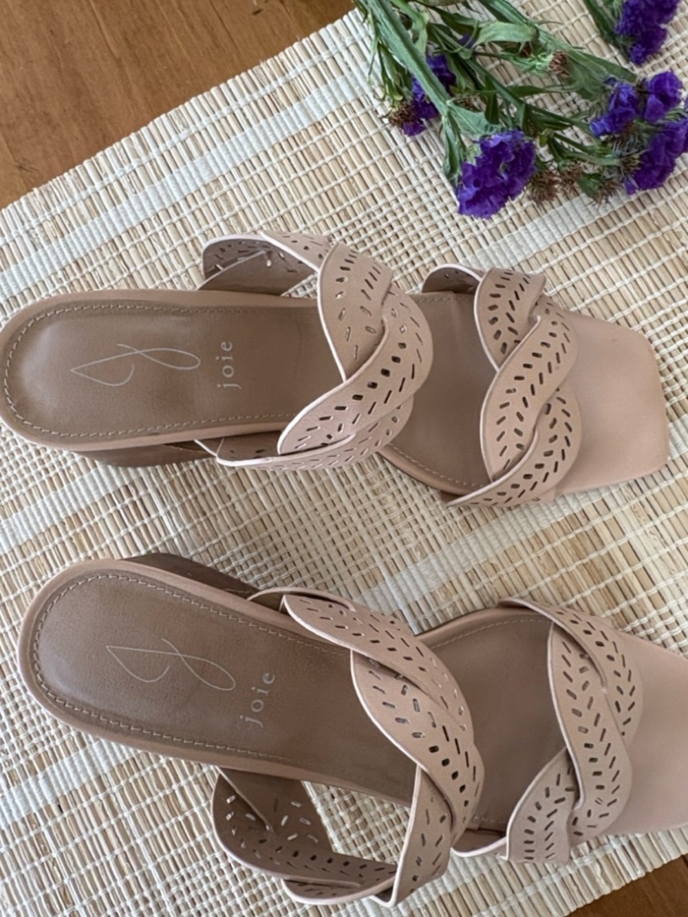 Women’s Light tan Block Heel Slide Sandals - Picture 4 of 5